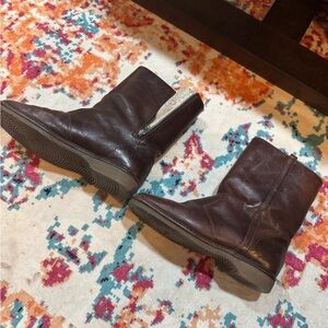 Brevitt (made in England) Women’s Brown Leather Boots - Sherpa lined